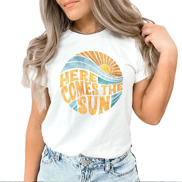 Here Comes The Sun Graphic Tee | Retro Distressed | Summer | Waves | Ocean | Beach | Warm Weather | Layering Tee | Swimsuit Cover